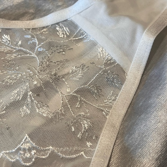 Frostbite Bra & Panty Set - White 38/85D - Picture 6 of 7